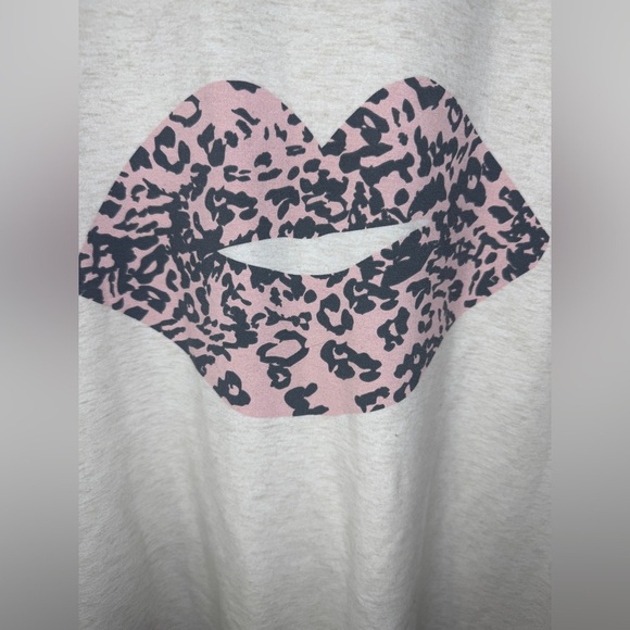 Wildfox Oatmeal Pullover Sweatshirt with Pink and Black Leopard Lip Graphic - Picture 3 of 6